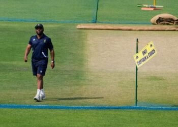 ‘ಅತ್ಯುತ್ತಮ ಸ್ಪಿನ್ ಬಲದೊಂದಿಗೆ ಭಾರತದಲ್ಲಿ ಇತಿಹಾಸ ನಿರ್ಮಿಸುತ್ತೇವೆ’ – ದಕ್ಷಿಣ ಆಫ್ರಿಕಾ ಕೋಚ್ ಶುಕ್ರಿ ಕಾನ್ರಾಡ್ ವಿಶ್ವಾಸ