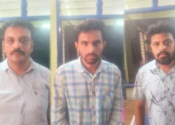 ಪೌತಿ ಖಾತೆ ಮಾಡಿಕೊಡಲು 2 ಲಕ್ಷ ರೂ. ಲಂಚಕ್ಕೆ ಬೇಡಿಕೆ | ಲೋಕಾ ಬಲೆಗೆ ಬಿದ್ದ ಮೂವರು ಆರೋಪಿಗಳು