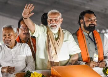 ಬಿಹಾರ ಫಲಿತಾಂಶ : ಐತಿಹಾಸಿಕ ಗೆಲುವಿನತ್ತ ಎನ್ಡಿಎ, ಮಹಾಘಟಬಂಧನ್ ಧೂಳೀಪಟ