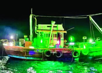 ಉಡುಪಿ | ಅವೈಜ್ಞಾನಿಕ ಬೆಳಕು ಮೀನುಗಾರಿಕೆಗೆ ನಿಷೇಧ.. ಉಲ್ಲಂಘಿಸಿದಲ್ಲಿ ಕಠಿಣ ಕ್ರಮ