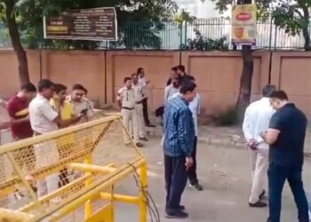 ದೆಹಲಿಯ ಕೆಳ ನ್ಯಾಯಾಲಯ, CRPF ಶಾಲೆಗಳಿಗೆ ಬಾಂಬ್‌ ಬೆದರಿಕೆ!