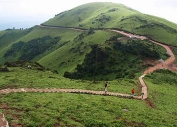 ಪ್ರವಾಸಿಗರೇ ಇಲ್ಲಿ ಕೇಳಿ.. ಡಿ.1ರಿಂದ 4 ದಿನ       ಮುಳ್ಳಯ್ಯನಗಿರಿ ಪ್ರವೇಶ ನಿರ್ಬಂಧ | ಕಾರಣವೇನು?