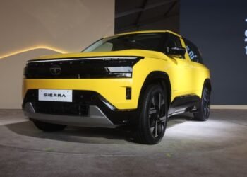 ಟಾಟಾ ಸಿಯೆರಾ 2025 : ಮಿಡ್-ವೇರಿಯಂಟ್‌ನಲ್ಲಿ ಭರ್ಜರಿ ಫೀಚರ್ ​; ಏನೇನಿವೆ?