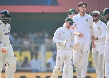 IND vs SA 2nd Test | 201ಕ್ಕೆ ಭಾರತ ಆಲೌಟ್​..    ಸೌತ್‌ ಆಫ್ರಿಕಾಗೆ 314 ರನ್​ಗಳ ಮುನ್ನಡೆ!
