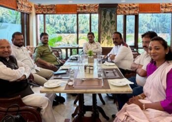 ಡೆಲ್ಲಿಗೆ ತೆರಳಿದ ಡಿಕೆಶಿ ಬಣಕ್ಕೆ ನಿರಾಸೆ | ‘ಬಂದ ದಾರಿಗೆ ಸುಂಕವಿಲ್ಲ’ ಎಂಬಂತೆ ಶಾಸಕರು ವಾಪಸ್