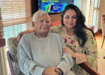 ಲಾಲುಗೆ ಬಂಗಲೆ ತೆರವು ನೋಟಿಸ್ : ಕೌಟುಂಬಿಕ ಕಲಹ ಮರೆತು ಅಪ್ಪನ ಪರ ನಿಂತ ರೋಹಿಣಿ ಆಚಾರ್ಯ