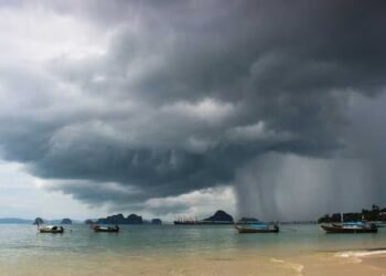 ‘ಸೆನ್ಯಾರ್’ ಚಂಡಮಾರುತದ ಎಚ್ಚರಿಕೆ : ದಕ್ಷಿಣ ಭಾರತದ ರಾಜ್ಯಗಳಲ್ಲಿ ಭಾರೀ ಮಳೆಯ ಮುನ್ಸೂಚನೆ