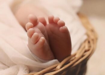 ಹೊಸಕೋಟೆ | ಜನ್ಮ ಪಡೆದ ಕೆಲವೇ ಗಂಟೆಗಳಲ್ಲಿ ಬೀದಿ ಹೆಣವಾದ ನವಜಾತ ಶಿಶು