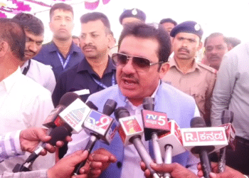 ನಮ್ಮ ಸರ್ಕಾರ ಇರೋದೆ ಸಮಸ್ಯೆಗಳನ್ನ ಬಗೆಹರಿಸೋಕೆ | ಜಮೀರ್ ಅಹ್ಮದ್