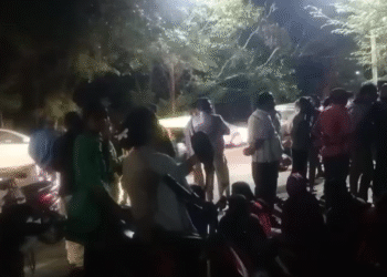 ಮೂಲ ಸೌಕರ್ಯಕ್ಕಾಗಿ ವಿದ್ಯಾರ್ಥಿನಿಯರ ಆಕ್ರೋಶ | ಬೆಂಗಳೂರು ವಿವಿ ಆವರಣದಲ್ಲಿ ಪ್ರೊಟೆಸ್ಟ್!