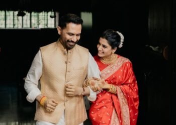 ಮತ್ತೆ ಮರಳಿತು ಮಂದಹಾಸ | ನಿರ್ದೇಶಕ ರಾಜ್ ನಿಡಿಮೋರು ಜೊತೆ ಹಸೆಮಣೆ ಏರಿದ ನಟಿ ಸಮಂತಾ.. ಇಲ್ಲಿದೆ ಪೋಟೋಸ್‌