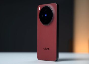 Vivo X300 : ಗಾತ್ರದಲ್ಲಿ ಚಿಕ್ಕದು, ಸಾಮರ್ಥ್ಯದಲ್ಲಿ ದೊಡ್ಡದು!