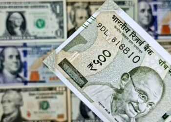 ರೂಪಾಯಿ ಮೌಲ್ಯದಲ್ಲಿ ಸಾರ್ವಕಾಲಿಕ ಕುಸಿತ : ಡಾಲರ್ ಎದುರು ಇದೇ ಮೊದಲ ಬಾರಿಗೆ 90ರ ಗಡಿ ದಾಟಿದ ಭಾರತೀಯ ಕರೆನ್ಸಿ