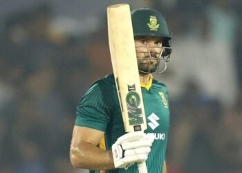 ಏಡೆನ್ ಮಾರ್ಕ್ರಮ್ ಶತಕ : ಭಾರತದಲ್ಲಿ 10 ವರ್ಷಗಳ ನಂತರ ದಕ್ಷಿಣ ಆಫ್ರಿಕಾ ಆರಂಭಿಕನ ದಾಖಲೆ