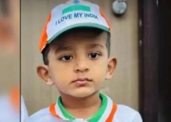 ಅಜ್ಜನ ಕೈಹಿಡಿದು ರಸ್ತೆ ದಾಟುವಾಗ ಕಾರು ಡಿಕ್ಕಿಯಾಗಿ 3 ವರ್ಷದ ಮಗು ಸಾವು 