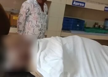 ಗಂಡ-ಹೆಂಡತಿ ನಡುವೆ ಮಾರಾಮಾರಿ | ಬಿಡಿಸಲು ಬಂದ ವ್ಯಕ್ತಿ ಸಾವು!