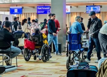 ಇಂಡಿಗೋ ಸಂಕಷ್ಟಕ್ಕೆ ತೆರೆ : ಶೇ.95ರಷ್ಟು ವಿಮಾನ ಸೇವೆ ಪುನರಾರಂಭ, ಪ್ರಯಾಣಿಕರು ನಿರಾಳ