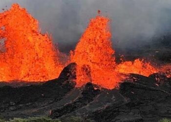 ಹವಾಯಿಯಲ್ಲಿ ಡೆಡ್ಲಿ ಜ್ವಾಲಾಮುಖಿ | 20 ಸೆಕೆಂಡ್‌ನಲ್ಲಿ ಸಾವಿರ ಅಡಿ ಎತ್ತರಕ್ಕೆ ಚಿಮ್ಮಿದ ಲಾವ