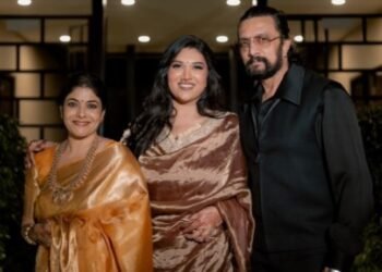 ಸುದೀಪ್‌ ಮನೆಯಲ್ಲಿ ಮದುವೆ ಸಂಭ್ರಮ | ತಂದೆ – ತಾಯಿಯೊಂದಿಗೆ ತೆಗೆದ ಫೋಟೋ ಹಂಚಿಕೊಂಡ ಸಾನ್ವಿ ಸುದೀಪ್‌