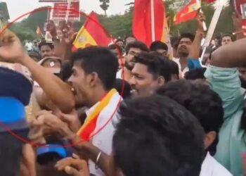 ಪೊಲೀಸರನ್ನೇ ಕಚ್ಚಲು ಮುಂದಾದ ವಿಜಯ್ ಪಕ್ಷದ ಕಾರ್ಯಕರ್ತ : ಅಕ್ರಮ ಬಾರ್ ವಿರುದ್ಧದ ಪ್ರತಿಭಟನೆಯಲ್ಲಿ ಹೈಡ್ರಾಮಾ!