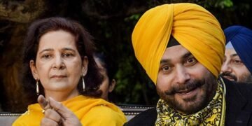 ‘ಸಿಎಂ ಕುರ್ಚಿಗೆ 500 ಕೋಟಿ’ ಹೇಳಿಕೆ ಬೆನ್ನಲ್ಲೇ ನವಜೋತ್ ಸಿಂಗ್ ಸಿಧು ಪತ್ನಿ ಕಾಂಗ್ರೆಸ್‌ನಿಂದ ಅಮಾನತು!