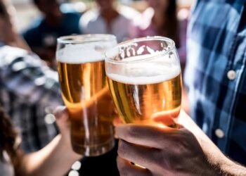 ಮದ್ಯ ಮಾರಾಟದ ನಿಯಮ ಸಡಿಲಿಸಿದ ಸೌದಿ ಅರೇಬಿಯಾ : ಆದರೆ ‘ಷರತ್ತುಗಳು’ ಅನ್ವಯ!