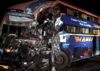 ರಾಜಸ್ಥಾನದಲ್ಲಿ ಸ್ಲೀಪರ್ ಬಸ್-ಟ್ರಕ್ ನಡುವೆ ಭೀಕರ ಅಪಘಾತ | ಮೂವರು ಸಾವು