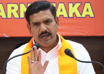 ಸಿಎಂ ಇನ್ನಾದರೂ ದ್ವೇಷ ರಾಜಕಾರಣ ಬದಿಗಿಟ್ಟು, ಕೇಂದ್ರದ ಜೊತೆ ಸೌಹಾರ್ದಯುತವಾಗಿ ನಡೆದುಕೊಳ್ಳಬೇಕು | ಬಿವೈವಿ