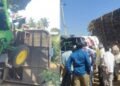 ಬೆಳಗಾವಿ | ಕಬ್ಬು ತುಂಬಿದ ಟ್ರ್ಯಾಕ್ಟರ್-ಬಸ್ ನಡುವೆ ಭೀಕರ ಅಪಘಾತ ; ಅನಾಹುತದಿಂದ ಪಾರು!