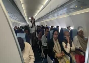 ದೆಹಲಿಯಲ್ಲಿ ದಟ್ಟ ಹೊಗೆ | ಇಂಡಿಗೋ ವಿಮಾನದಲ್ಲಿ ಕರ್ನಾಟಕದ 21 ಶಾಸಕರು‌ ಲಾಕ್‌!