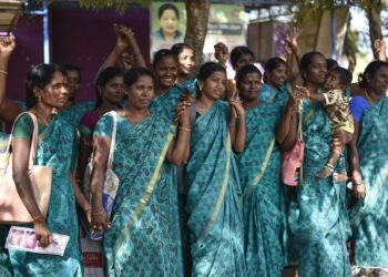 ಎಸ್ಸೆಸ್ಸೆಲ್ಸಿ, ಪಿಯುಸಿ ಪಾಸಾದವರಿಗೆ ಗುಡ್ ನ್ಯೂಸ್ : 340 ಅಂಗನವಾಡಿ ಕಾರ್ಯಕರ್ತೆಯರ ನೇಮಕ