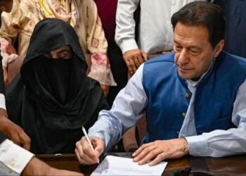 ತೋಶಾಖಾನಾ ಭ್ರಷ್ಟಾಚಾರ ಪ್ರಕರಣ : ಇಮ್ರಾನ್ ಖಾನ್, ಪತ್ನಿ ಬುಷ್ರಾಗೆ ತಲಾ 17 ವರ್ಷಗಳ ಜೈಲು ಶಿಕ್ಷೆ