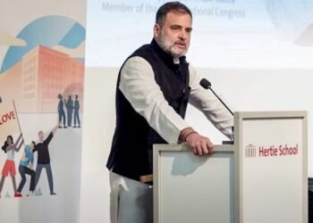 ಭಾರತದ ಸಾಂವಿಧಾನಿಕ ಸಂಸ್ಥೆಗಳು ಬಿಜೆಪಿ ವಶದಲ್ಲಿವೆ : ಬರ್ಲಿನ್ನಲ್ಲಿ ರಾಹುಲ್ ಗಾಂಧಿ ವಾಗ್ದಾಳಿ, ಬಿಜೆಪಿ ಕಿಡಿ