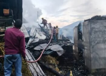 ಗಂಡ-ಹೆಂಡತಿ ಮಧ್ಯೆ ಜಗಳ | ಪತಿಯ ಮೇಲಿನ ಕೋಪಕ್ಕೆ ಮನೆಗೆ ಬೆಂಕಿ ಹಚ್ಚಿದ ಪತ್ನಿ