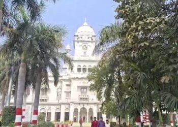 ಲವ್​ ಜಿಹಾದ್​, ಮತಾಂತರಕ್ಕೆ ಯತ್ನ ಆರೋಪ | ವೈದ್ಯನನ್ನು ಅಮಾನತುಗೊಳಿಸಿದ ಯೋಗಿ ಸರ್ಕಾರ