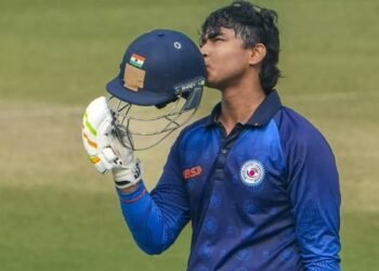 ವಿಜಯ್ ಹಜಾರೆ ಟ್ರೋಫಿ : ಬಿಹಾರದ 2ನೇ ಪಂದ್ಯಕ್ಕೆ ವೈಭವ್ ಸೂರ್ಯವಂಶಿ ಅಲಭ್ಯ ; ಇಲ್ಲಿದೆ ‘ಹೆಮ್ಮೆಯ’ ಕಾರಣ