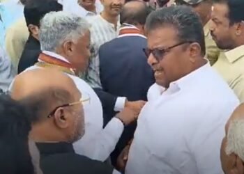 ಸಚಿವ ಸೋಮಣ್ಣ ಎದುರೇ ಶಾಸಕ ಇಕ್ಬಾಲ್ ಹುಸೇನ್ ವಿರುದ್ಧ ರೊಚ್ಚಿಗೆದ್ದ ನಗರಸಭೆ ಅಧ್ಯಕ್ಷ!