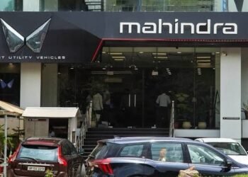 ಭಾರತದಲ್ಲಿ 2025ರ ಕಾರು ಮಾರುಕಟ್ಟೆ ಯುದ್ಧದಲ್ಲಿ ದೊಡ್ಡ ಬದಲಾವಣೆ | ಯಾರಿಗೆ ಎಷ್ಟನೇ ಸ್ಥಾನ?