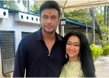 ‘ಮಹಿಳೆಯರಿಗೆ ಯಾವ ರೀತಿ ಗೌರವ ಕೊಡಬೇಕು ಎಂದು ದರ್ಶನ್ ಫ್ಯಾನ್ಸ್‌ಗೆ ಗೊತ್ತಿದೆ’ | ಮೌನ ಮುರಿದ ವಿಜಯಲಕ್ಷ್ಮಿ!