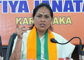 SP ಪವನ್ ಬರೆದ ಡೆತ್ ನೋಟ್ ಮುಚ್ಚಿಡ್ತಿರೋದೇಕೆ? | ಸರ್ಕಾರದ ವಿರುದ್ಧ ಶೋಭಾ ಕರಂದ್ಲಾಜೆ ಆರೋಪ