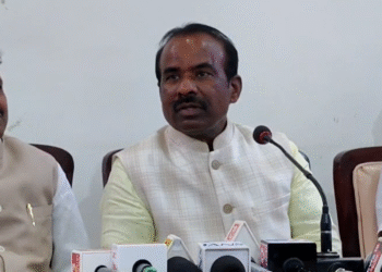 ಡಿಕೆಶಿಗೆ ಸಿದ್ದರಾಮಯ್ಯ ಹೆದರಿದ್ರಾ? | ಎನ್ ರವಿಕುಮಾರ್