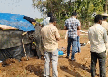 ತುಮಕೂರು | ತಾಯಿಗೆ ಹಲ್ಲೆಗೈದನೆಂದು ಸಾಕು ತಂದೆಯನ್ನೇ ಕೊಂದ ಮಗ