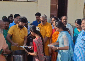 ಮೈಸೂರಿನ ಯೋಗನರಸಿಂಹ ಸ್ವಾಮಿ ದೇವಾಲಯದಲ್ಲಿ ಗೋಪೂಜೆಯೊಂದಿಗೆ ಸಂಕ್ರಾಂತಿ ಸಂಭ್ರಮ