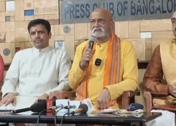 ಓಂ ಶಕ್ತಿ ಮಾಲಾಧಾರಿಗಳ ಮೇಲೆ ಕಲ್ಲೆಸೆದಿದ್ದನ್ನ ಸಚಿವ ಜಮೀರ್ ಸಮರ್ಥನೆ ಮಾಡಿಕೊಂಡಿದ್ದು ತಪ್ಪು | ಪ್ರಮೋದ್ ಮುತಾಲಿಕ್