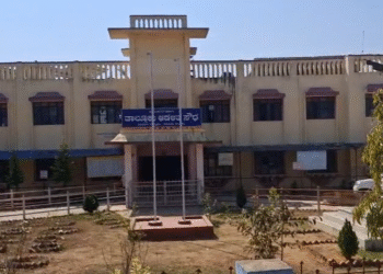 ತಹಸಿಲ್ದಾರ್‌ನಿಂದ ಕಿರುಕುಳ ಆರೋಪ | ಉಪ ತಹಸಿಲ್ದಾರ್ ಆತ್ಮಹತ್ಯೆಗೆ ಯತ್ನ