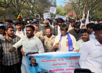 ಲ್ಯಾಂಡ್ ಲಾರ್ಡ್ ಚಿತ್ರ ಗೆಲ್ಲಿಸಲು ಪಣತೊಟ್ಟು ನಿಂತ ದುನಿಯಾ ವಿಜಯ್ | ನೂರಾರು ಭೀಮ ಅರ್ಮಿಯೊಂದಿಗೆ ಪಾದಯಾತ್ರೆ