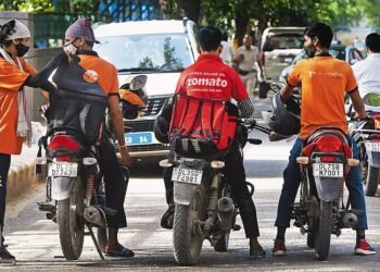 ಸ್ವಿಗ್ಗಿ, ಝೊಮ್ಯಾಟೊ ಸಿಬ್ಬಂದಿಗೆ ಗುಡ್ ನ್ಯೂಸ್ | ವರ್ಷಕ್ಕೆ 90 ದಿನ ಕೆಲಸ ಮಾಡಿದರೆ ಸಿಗುತ್ತೆ ಸಾಮಾಜಿಕ ಭದ್ರತೆ!