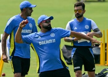 ರೋಹಿತ್, ಕೊಹ್ಲಿ ಮತ್ತು ಅಶ್ವಿನ್ಗೆ ಸಿಗದ ತವರಿನ ವಿದಾಯ | ಕಿಡಿಕಾರಿದ ಇಂಗ್ಲೆಂಡ್ ಮಾಜಿ ಸ್ಪಿನ್ನರ್