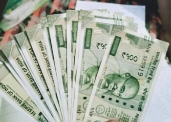 500 ರೂಪಾಯಿ ನೋಟುಗಳನ್ನೂ ಬ್ಯಾನ್ ಮಾಡ್ತಾರಾ ಮೋದಿ? ಇಲ್ಲಿದೆ ನಿಖರ ಮಾಹಿತಿ