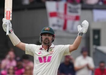 ಆಶಸ್ ಇತಿಹಾಸದಲ್ಲಿ ಟ್ರಾವಿಸ್ ಹೆಡ್ ಹೊಸ ವಿಕ್ರಮ | ದಿಗ್ಗಜರ ಸಾಲಿಗೆ ಸೇರಿದ ಆಸೀಸ್ ಆರಂಭಿಕ ; ಇಂಗ್ಲೆಂಡ್ ಬೌಲರ್‌ಗಳ ದಮನ!